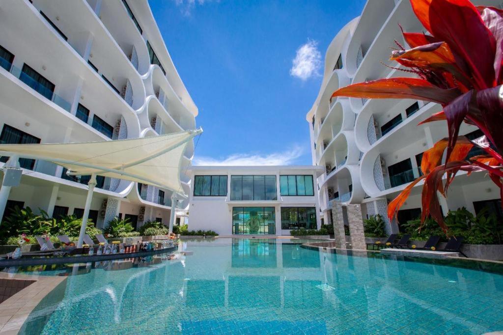 Utopia Naiharn Nai Harn Exterior foto